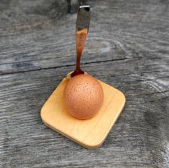 Eierbecher handgemacht in Deutschland Mägegg hellbraun 